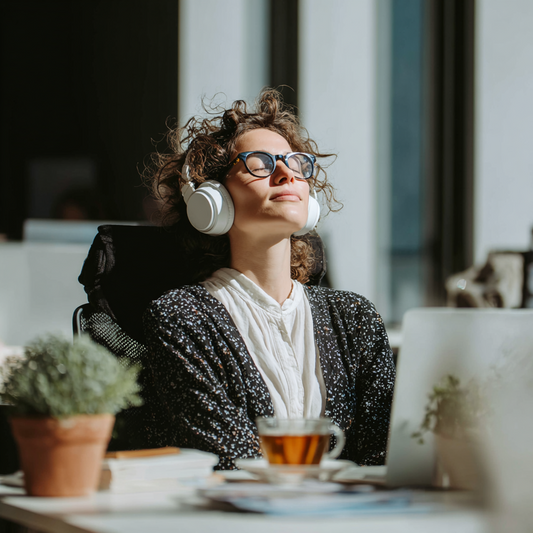 Top Herbal Sleep Aids for Busy Professionals in 2025